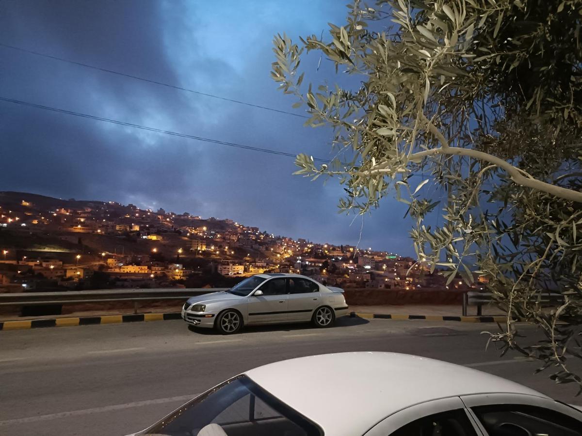 Darkum Apartment وادي موسى الغرفة الصورة